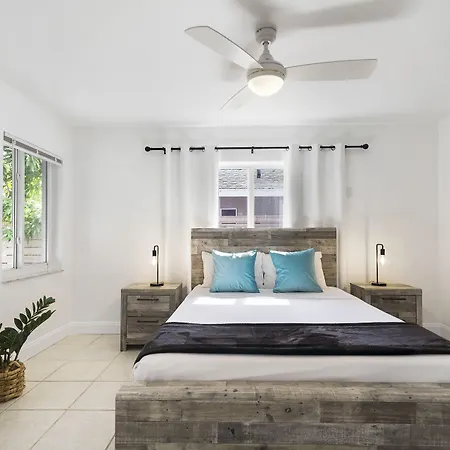 Alani Bay Premium Condos-2